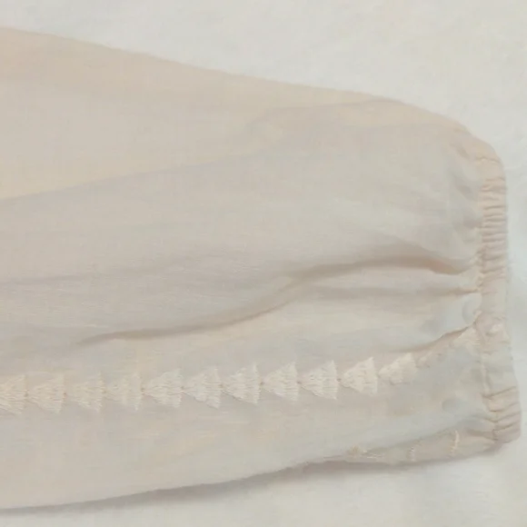 J-Jill. Women's Cream Embroidered Top - Picture 5 of 12